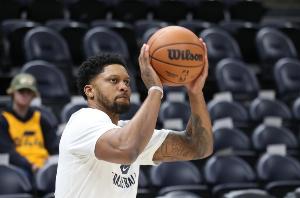 录曾长期由 录曾长期由