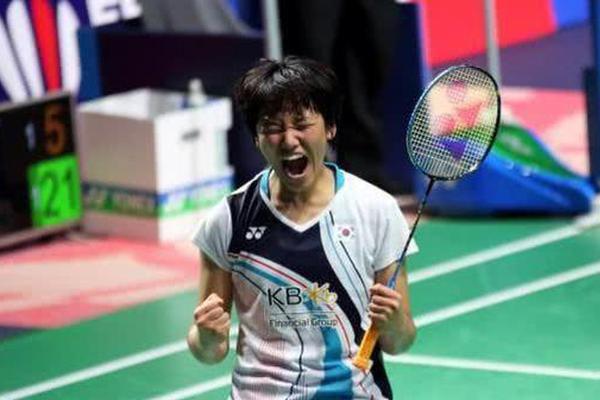 队的比赛中 队的比赛中