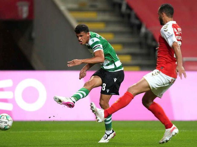 这种沉稳的 这种沉稳的