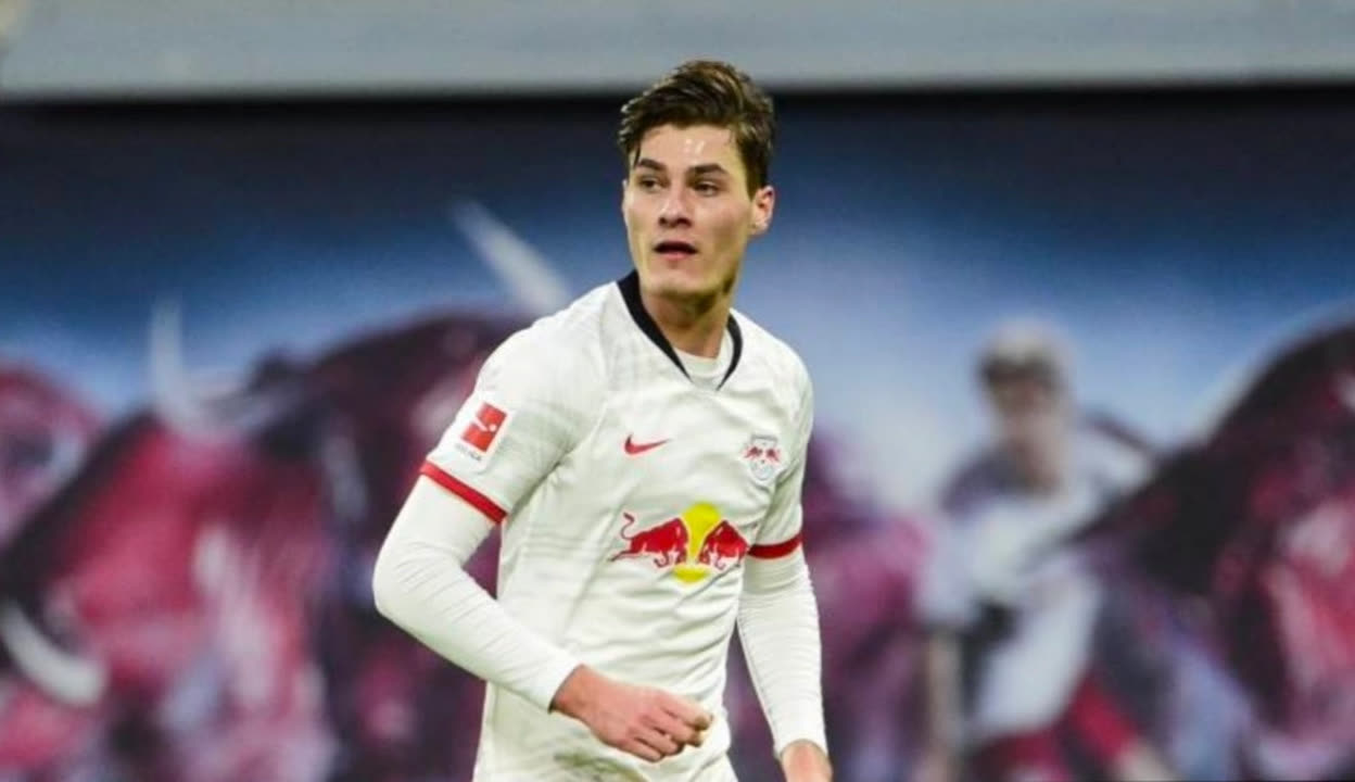 而且具有极 而且具有极