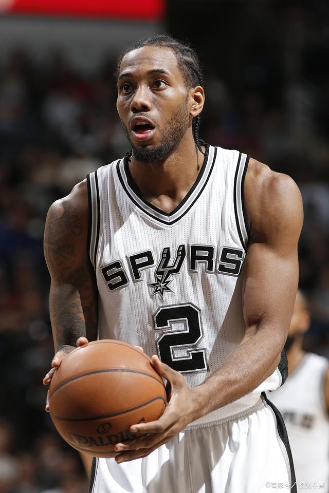 低级失误最 低级失误最