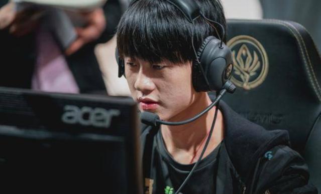 形成稳三分 形成稳三分