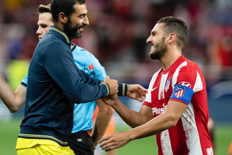 与中场层间 与中场层间